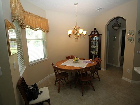 5th image of 117 Magnolia Park Trl