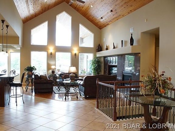 2nd image of 1387 Muirfield Dr