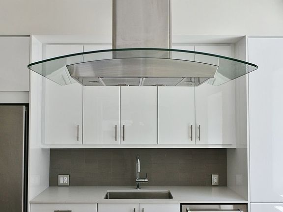 3rd image of 2541 Broadway #2S