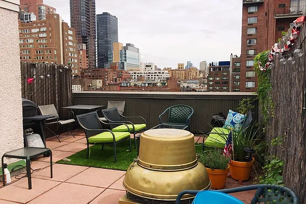 Rented by Corcoran | media 26