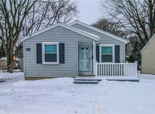 215 McCall Rd, Rochester, NY 14616