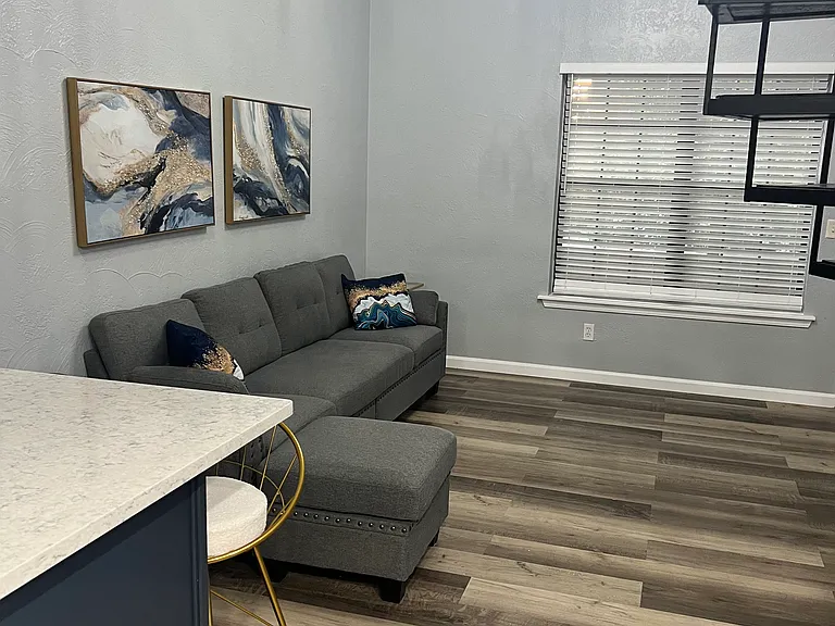 11120 Stratford Dr #211 — Photo 6