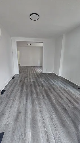 851 Centre St Photo 1