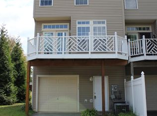 564 Eisenhower Dr, Frederick, MD 21703