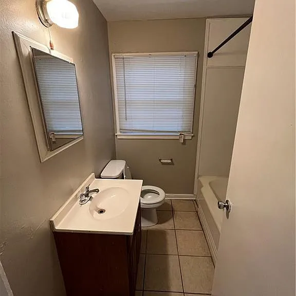 2408 N McVay Dr — Photo 6