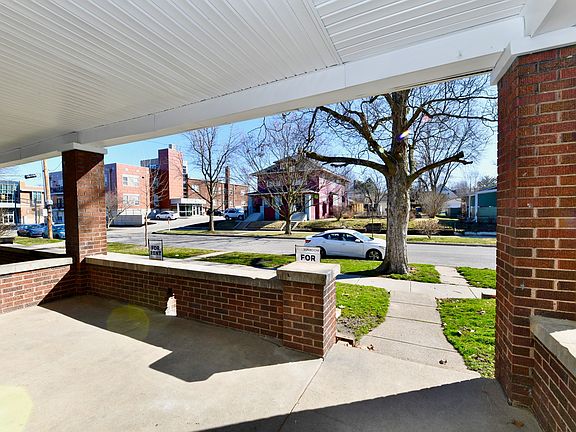 4th image of 938 Jefferson Ave