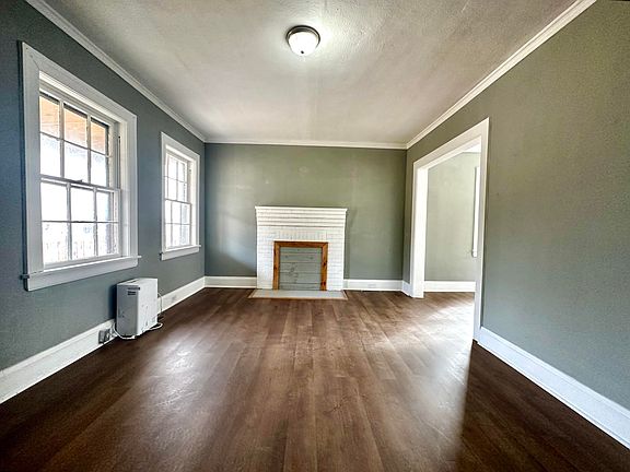 2nd image of 706 Spruce St
