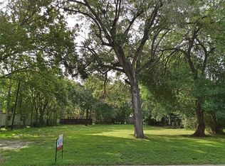 211 E Shadowbend Ave, Friendswood, TX 77546