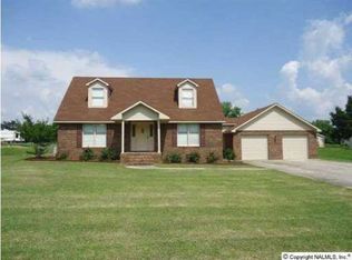 291 Pine St, New Hope, AL 35760