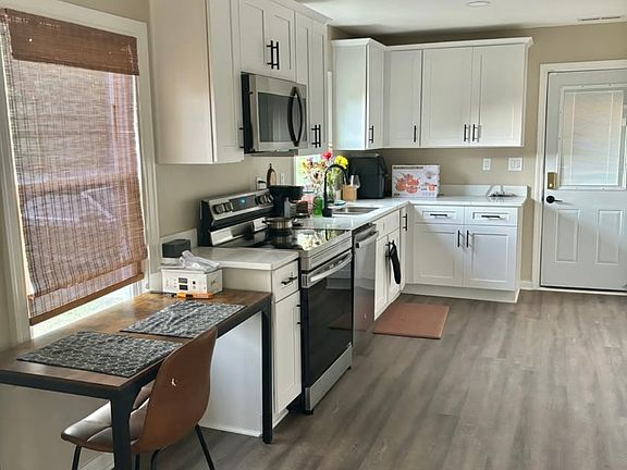 5th image of 1948 Compton Dr SE