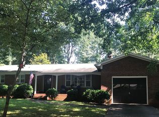 203 7th St NE, Conover, NC 28613