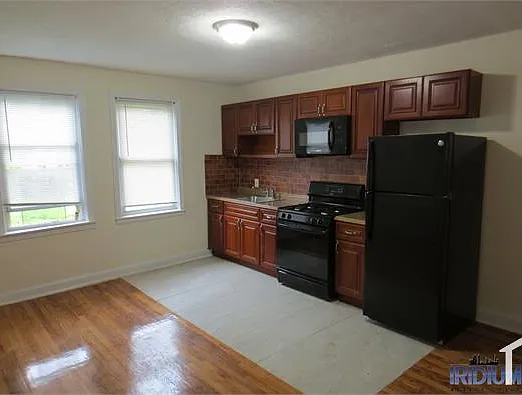 166 Chancellor Ave #4 — Photo 8