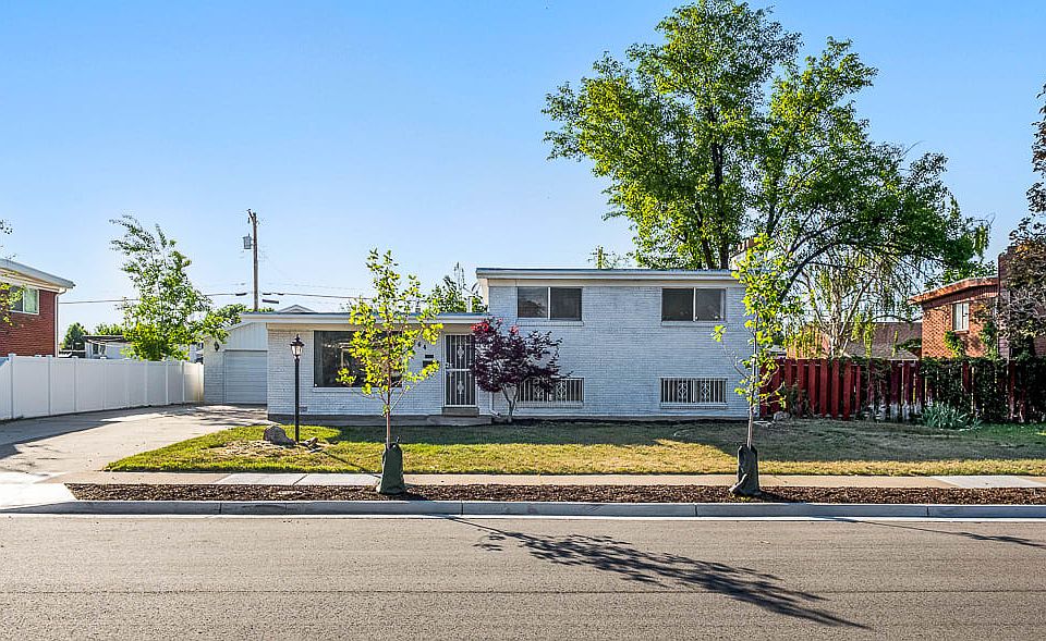 1st image of 5764 S Nena Way