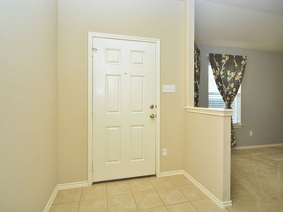 4th image of 326 Wimberley St