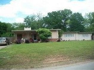 100 Rawley Ct, Longview, TX 75601