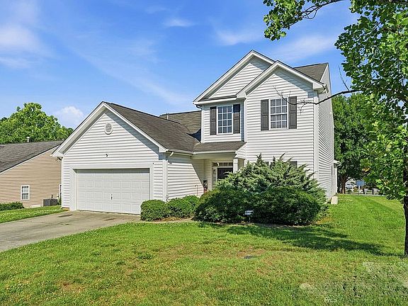 3rd image of 3387 Merchant Ln