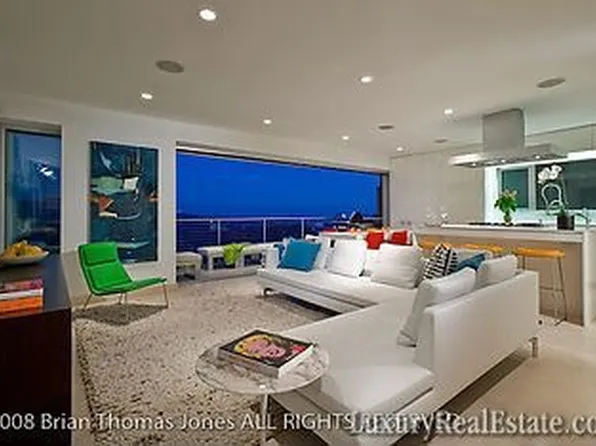6946 Pacific View Dr, Los Angeles, CA 90068