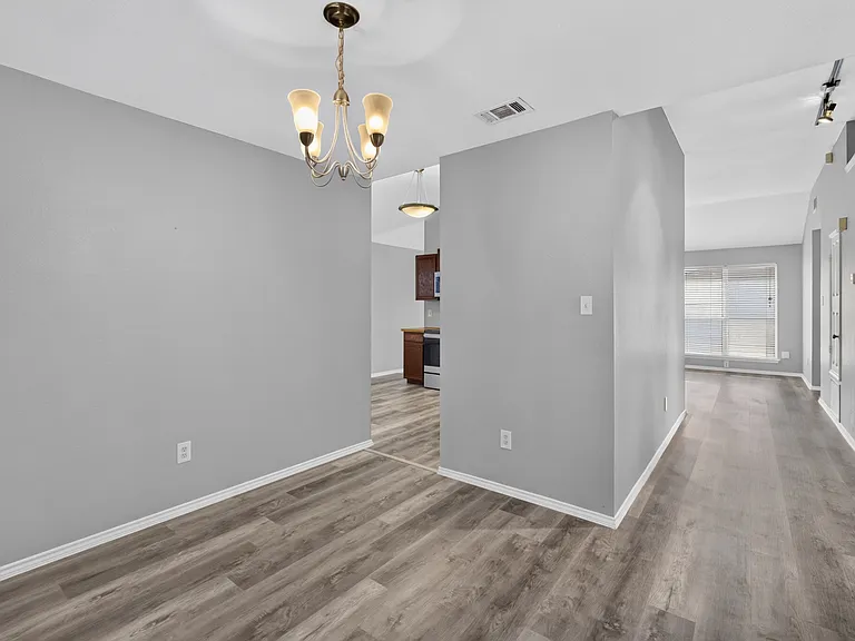 6318 Brookcrest Dr — Photo 5