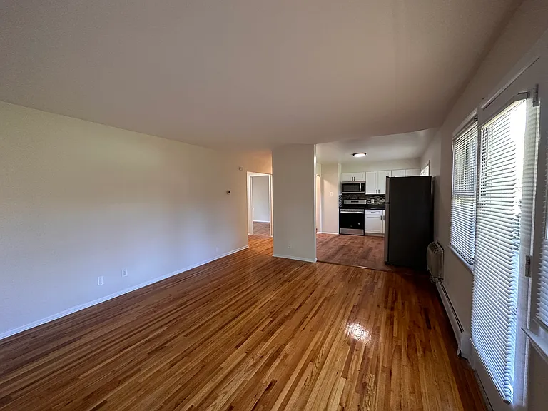 251 N Middletown Rd #3 — Photo 2