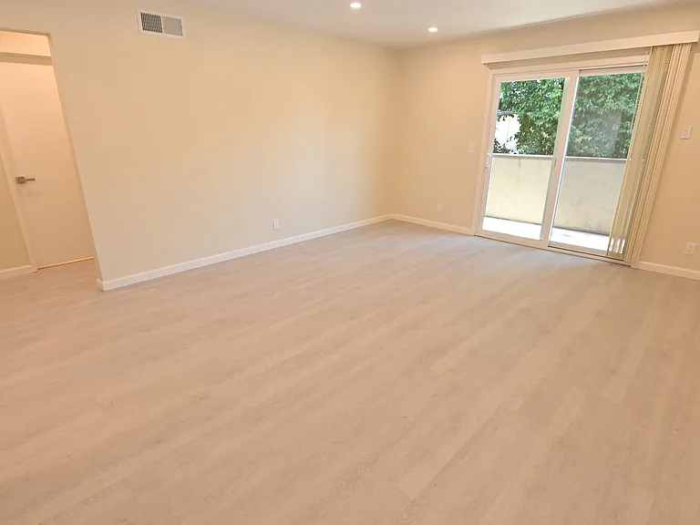 1759 Stokes Street — Photo 9