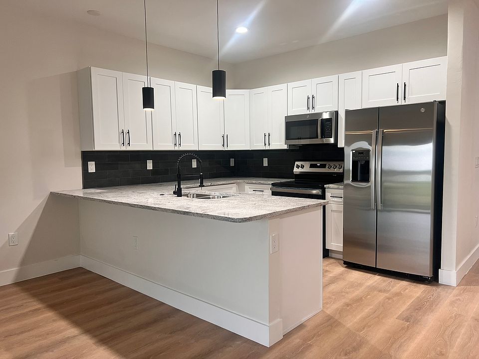 1st image of 7214 David Blvd