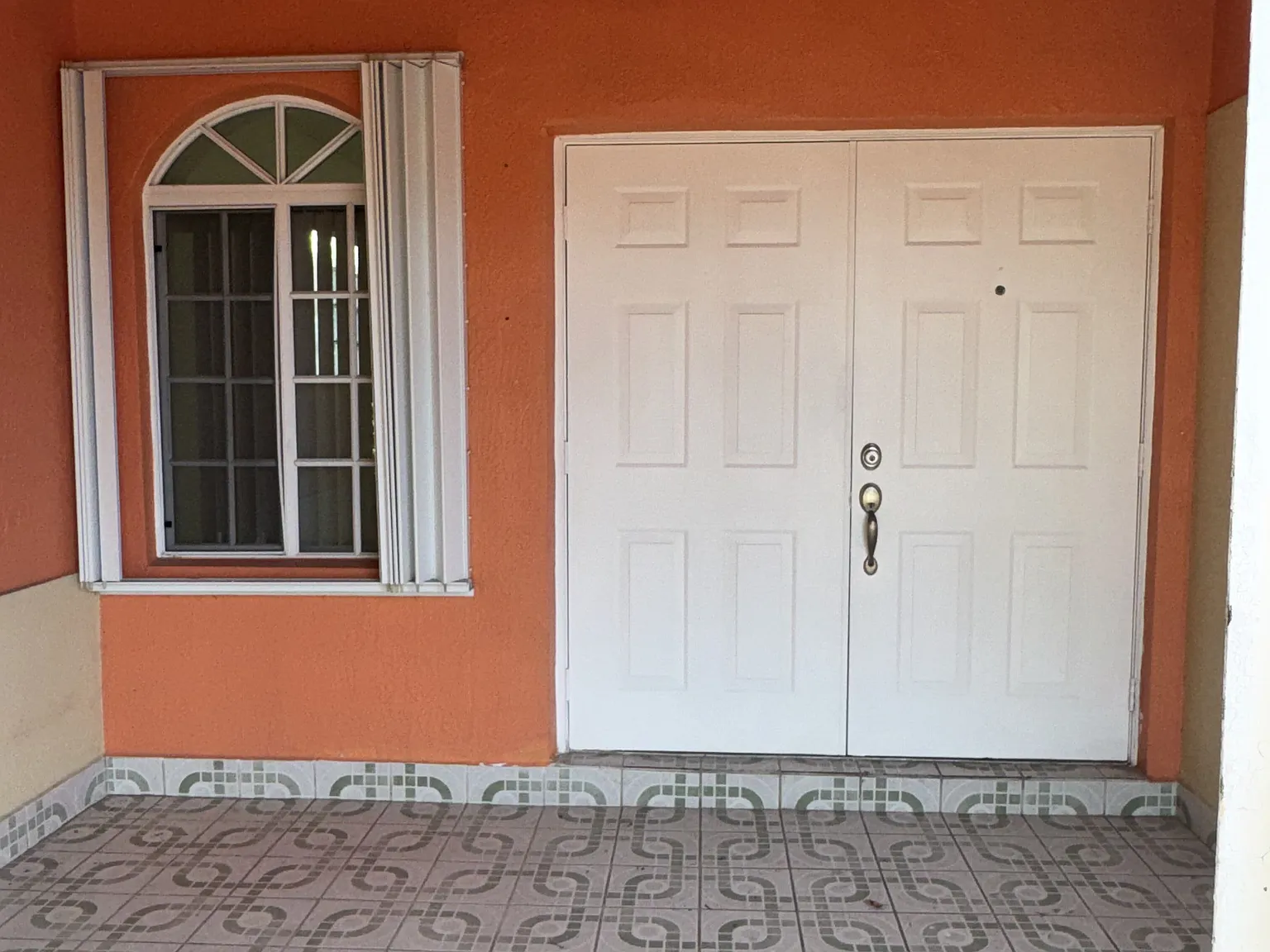 3 bed, 2.0 bath, 1700 sqft, $3,500 — Photo 4