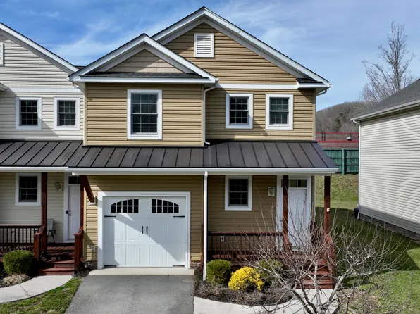 145 Eloise Cir, White Sulphur Springs, WV 24986