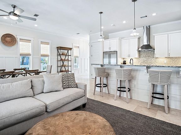 small_232 Seacrest Blvd_17