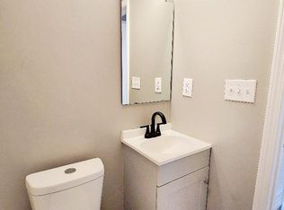 225 Cobb Rd, Kinston, NC 28501