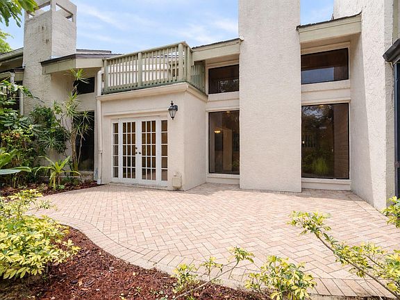 3rd image of 22954 Ironwedge Drive