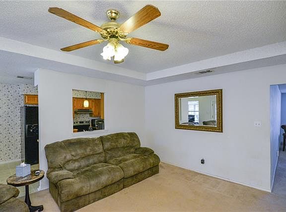 4th image of 4120 Willow Springs Dr