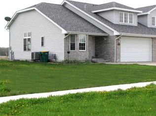 27259 W Deer Hollow Ln, Channahon, IL 60410