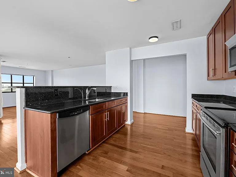 2702 Lighthouse Point E #E-738 — Photo 9