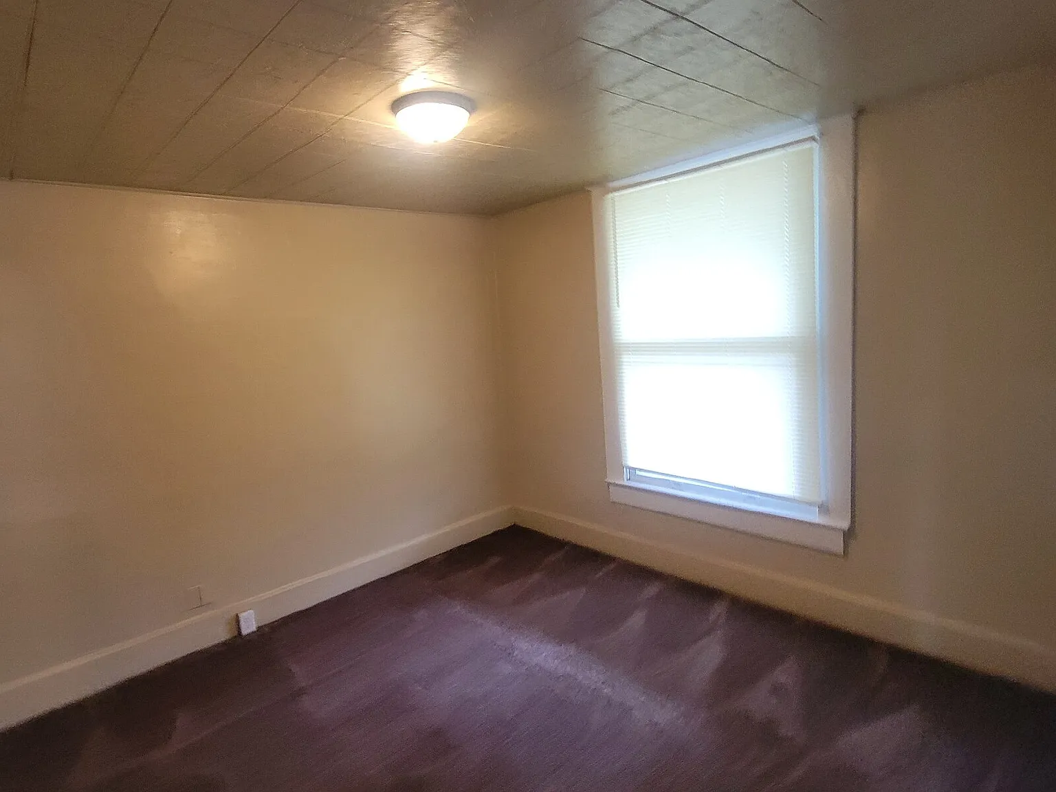 3 bed, 2.0 bath, $1,025 — Photo 2