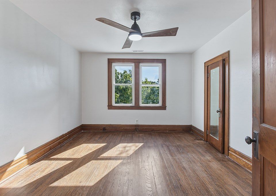 14th image of 426 S Fayette St