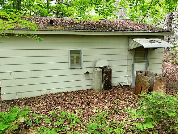 5th image of 7069N Fender Road