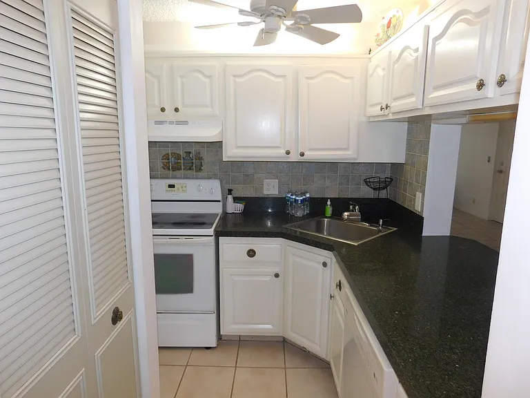 627 Sea Pine Way #A2 — Photo 8