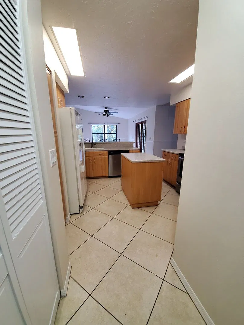 Nokomis, Fl 3br/2ba/2cg Sfh In Laurel Pines — Photo 3