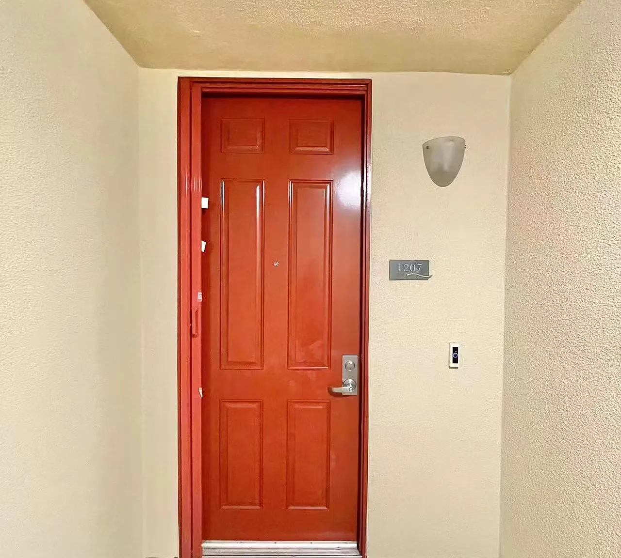 2 bed, 1274 sqft, $3,400 — Photo 1