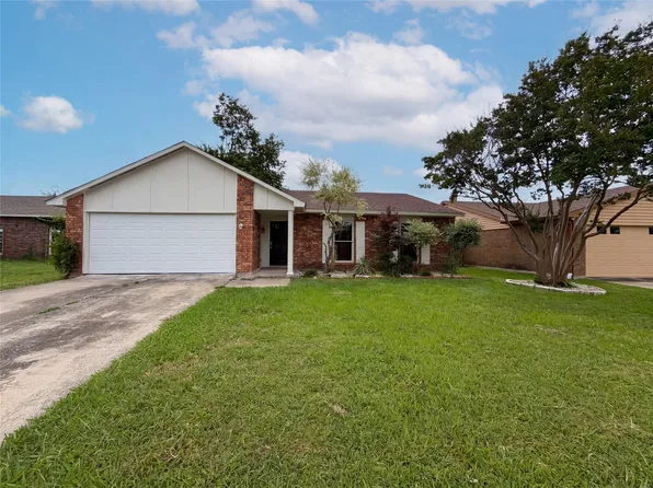 3920 Hunters Trl, Mesquite, TX 75150