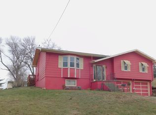 25 Walnut Ave, Charter Oak, IA 51439