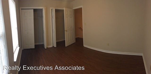 1st image of 226 Taliwa Garden Dr