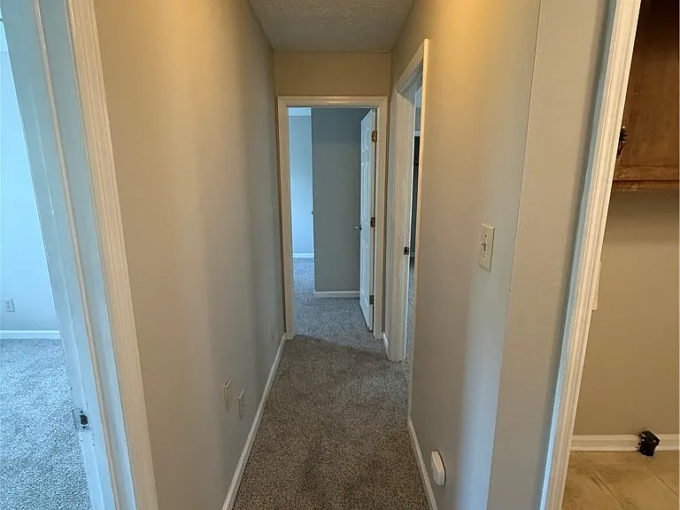 872 Hilton Dr — Photo 9