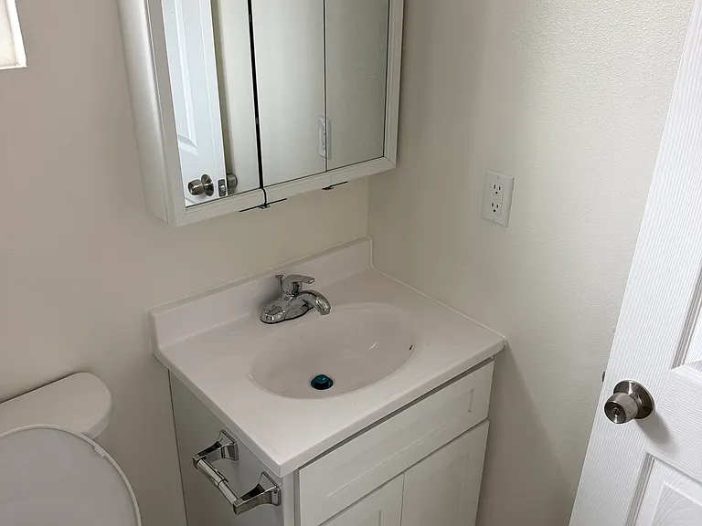 11156 S Grevillea Ave #A — Photo 9