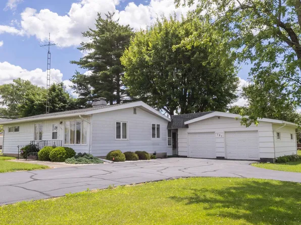 121 W Jackson St, Parker City, IN 47368