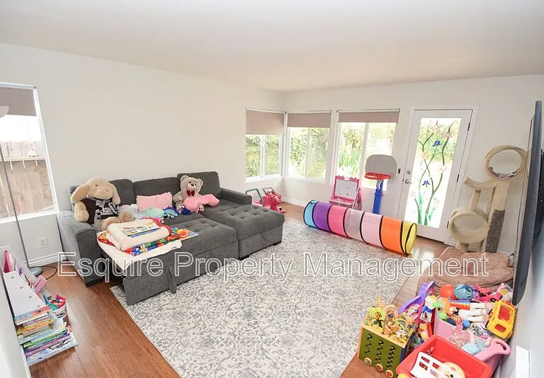 9014 McCloud Dr — Photo 4