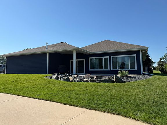 3rd image of 1740 Bay Oaks Dr