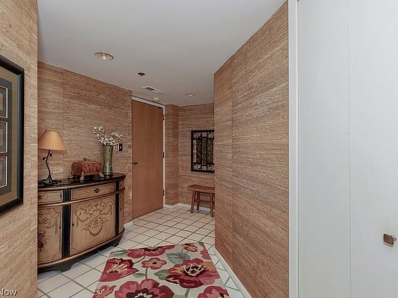 2nd image of 120 Fox Hollow Dr APT 306C