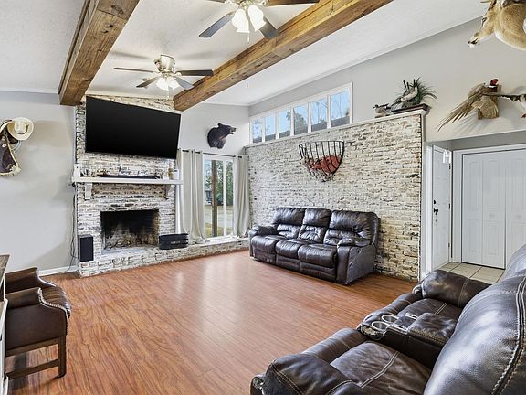2nd image of 366 W Borel Dr