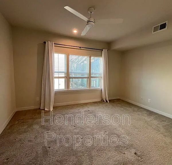 4750 Chastain Ave — Photo 9